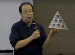 丸山修寛医師とゴッドピラミッド